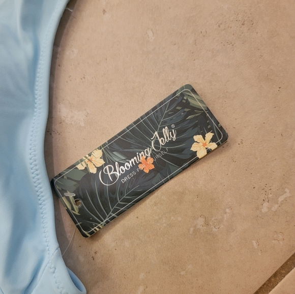 Blooming Jelly Bikini - Picture 4 of 5